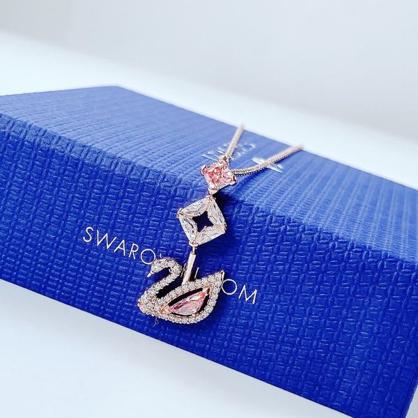  Dây chuyền thiên nga Swarovski dazzling hồng chữ Y - Swarovski Dazzling Swan Y necklace Swan, Pink, Rose gold-tone plated 