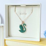  Dây chuyền thiên nga Swarovski tung cánh mẫu new màu xanh lá - Swarovski Iconic Swan pendant Swan, Medium, Green, Rose gold-tone plated 