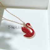  Dây chuyền Swarovski tung cánh đỏ - Swarovski  Swarovski Iconic Swan pendant Swan, Medium, Red, Gold-tone plated 