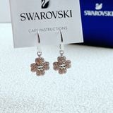  Khuyên tai Swarovski cỏ bốn lá hồng - Swarovski Latisha drop earrings Flower, Pink, Rhodium plated 
