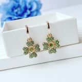  Khuyên tai Swarovski Idyllia cỏ bốn lá xanh vàng hồng -Swarovski Idyllia drop earrings Clover, Green, Gold-tone plated 