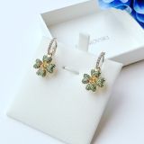  Khuyên tai Swarovski Idyllia cỏ bốn lá xanh vàng hồng -Swarovski Idyllia drop earrings Clover, Green, Gold-tone plated 