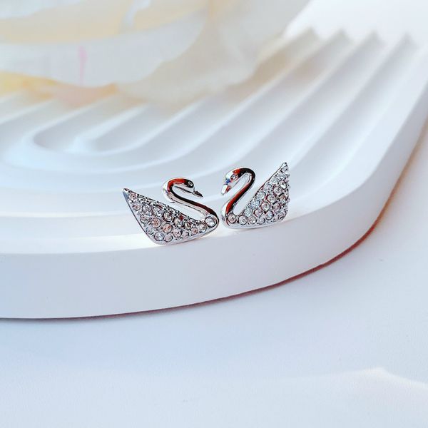  Khuyên tai thiên nga Swarovski màu trắng - Swarovski Swan Pierced Earrings, White, Rhodium Plated 