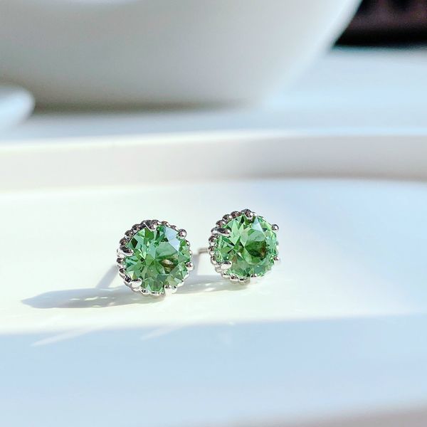  Birthstone stud earrings Round cut, August, Green, Rhodium plated 