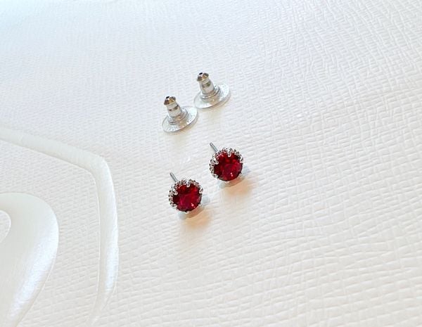  Birthstone stud earrings Round cut, July, Red, Rhodium plated 