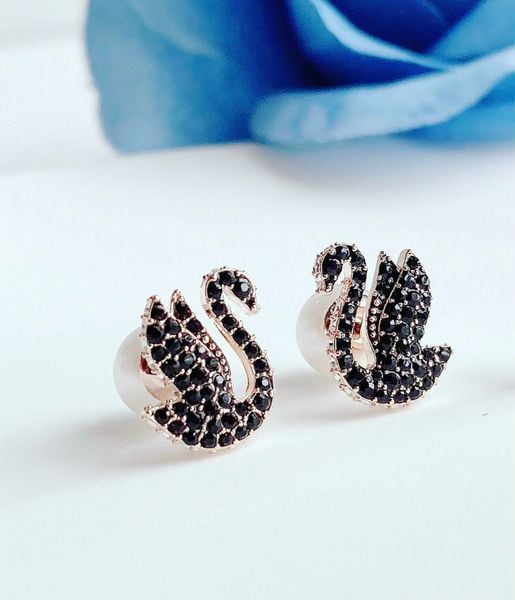  Swarovski Swan stud earrings Swan, Black, Rose gold-tone plated 