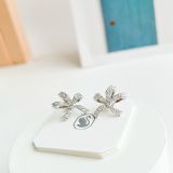  Khuyên tai Swarovski Volta trắng - Swarovski Volta stud earrings Bow, Small, White, Rhodium plated 