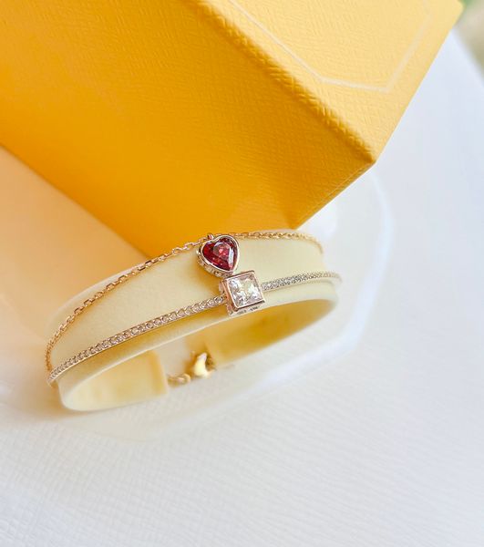  Chroma bangle Heart, Red, Gold-tone plated 