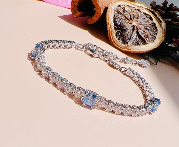  Lắc tay Swarovski Matrix mix màu trắng, xanh - Swarovski Matrix Tennis bracelet Mixed cuts, Blue, Rhodium plated 