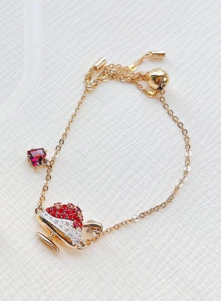  Cariti bracelet Red bean ice, Red, Gold-tone plated 