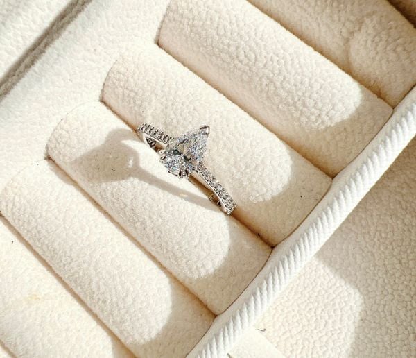  Nhẫn Swarovski Millenia cocktail pear cut size 55 - Swarovski Millenia cocktail ring Pear cut, Pavé, White, Rhodium plated 