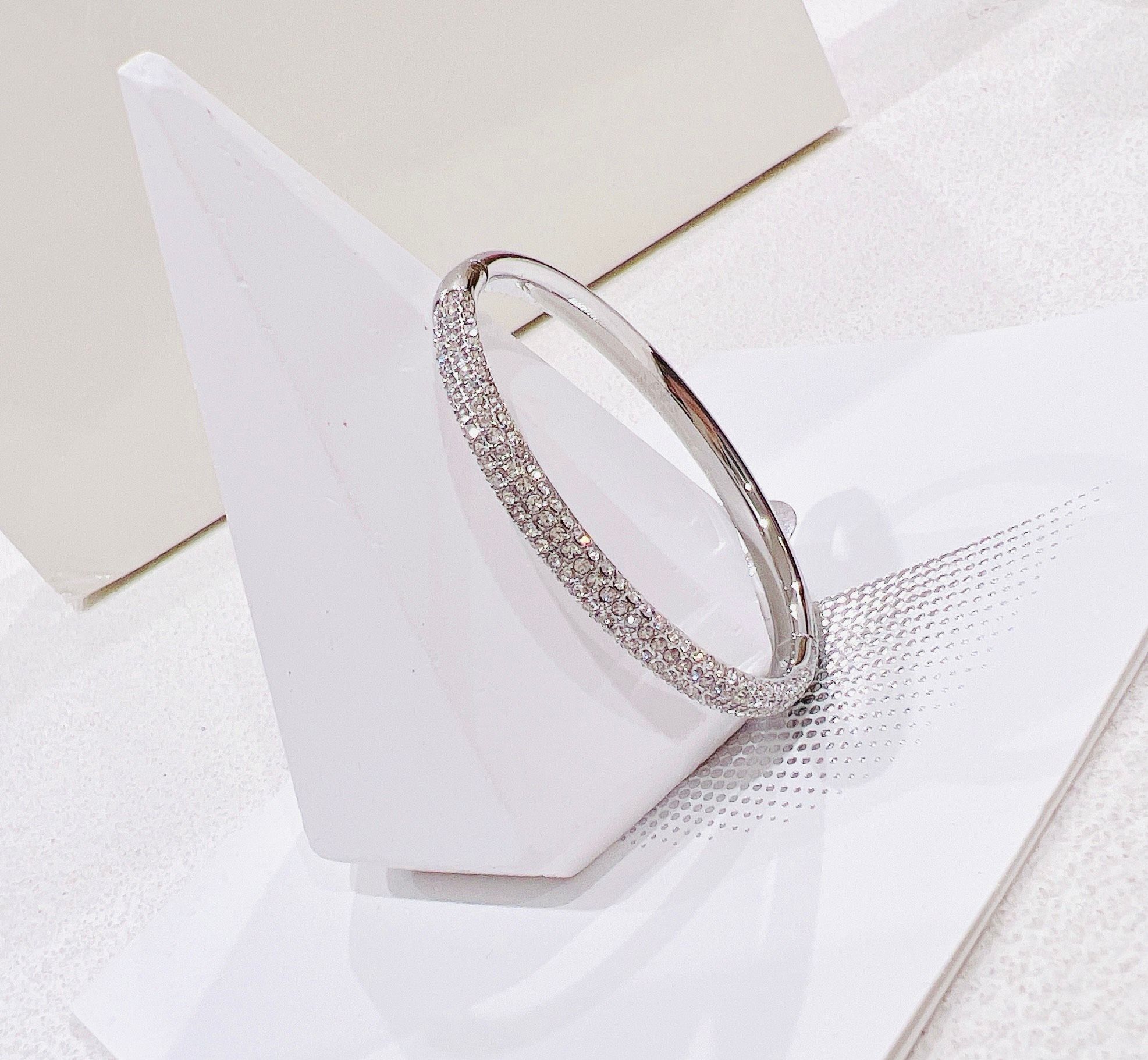 Vòng tay Swarovski Stone màu trắng - Swarovski Stone bangle - Size S 