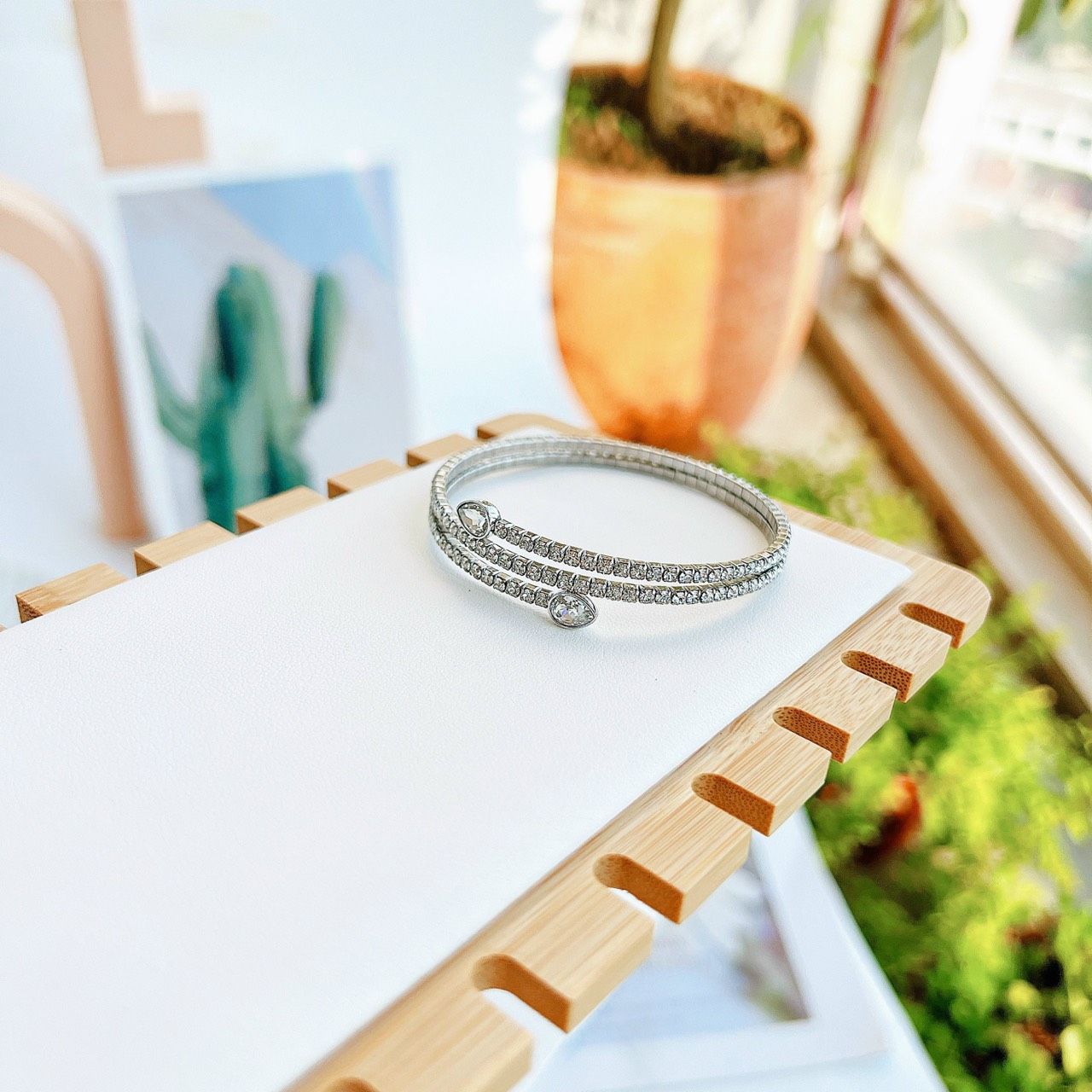  Vòng tay Swarovski Twisty (dành cho cổ tay nhỏ) - Swarovski Twisty bangle Pear cut, White, Rhodium plated 