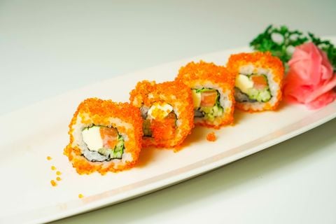 フィラデルフィアロール / Cheese, Cucumber, Letus,Tobiko Rolls | Cơm Cuộn Phô Mai