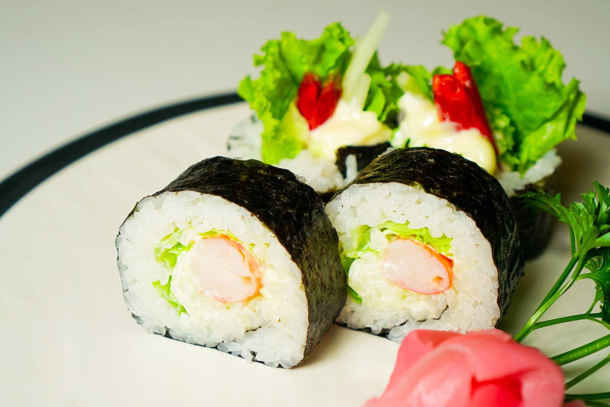 サラダ巻き / Letus, Shrimp, Mayonaise Rolls | Cơm Cuộn Rau & Tôm