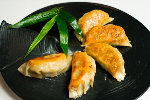 餃子/ Japanese Dumplings | Bánh Xếp Chiên