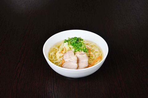 塩バターラーメン/ Pork Noodles with salt, salt butter | Mì thịt heo súp muối, muối bơ