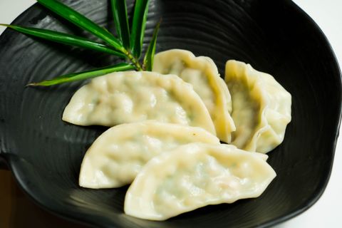 水餃子/ Boiled Japanese Dumplings | Bánh Xếp Hấp Nóng Hoặc Lạnh