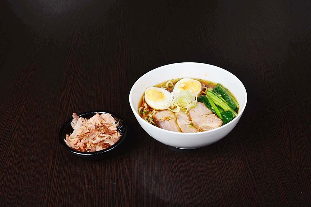 和風ラーメン/ Wafu ramen | Mì thịt heo với cá bào
