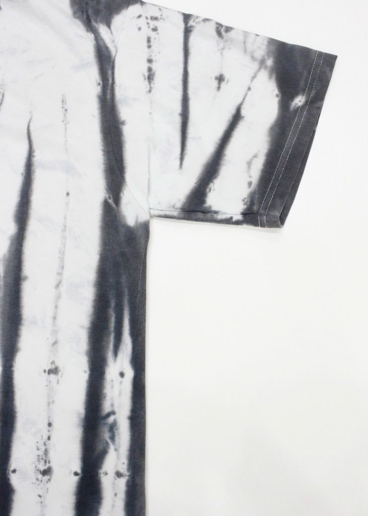 Áo phông nam Garment Dye phun đen form suông (Trắng đen)