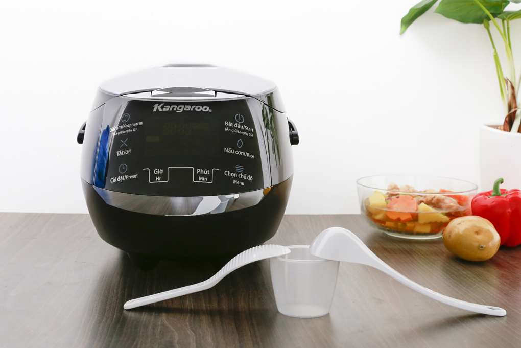 Nồi cơm điện tử Kangaroo 1.8 lít KG595