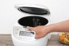 Nồi cơm điện tử Panasonic 1.8 lít SR-CP188NRA
