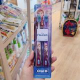  Set 2 bàn chải Oral-B Kid's Toothbrush featuring Disney's Frozen II, Soft Bristles, for Children and Toddlers 3+ - 