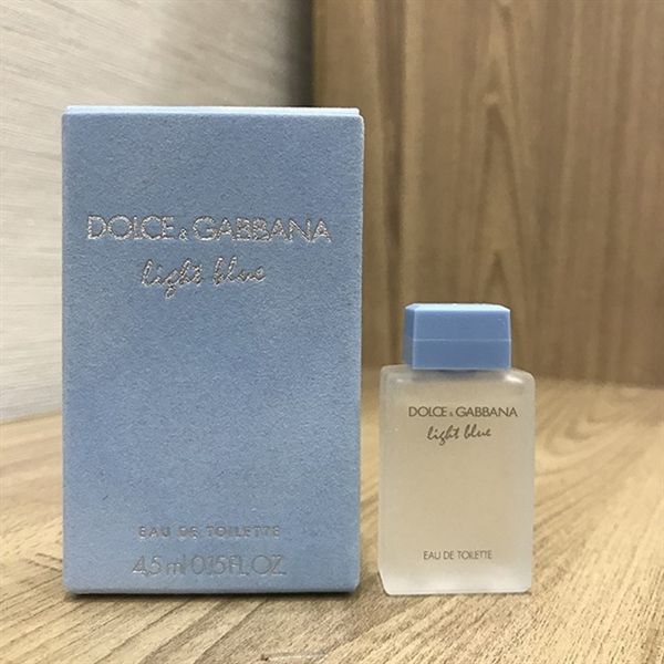 DOLCE GABBANA Light Blue Eau de Toilette Mini for Women, 0.15 Ounce