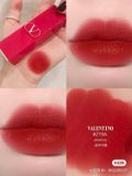  Son Rosso Valentino Striking Matte 219A Star Studded Lip Color 0.12Oz 3,4g 