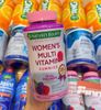  Kẹo bổ sung vitamin tổng hợp Nature's Bounty Women's Multi Vitamin Gummies 50mg Collagen 240 viên 