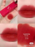  Son Rosso Valentino Striking Matte 219A Star Studded Lip Color 0.12Oz 3,4g 