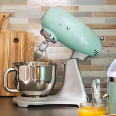 Máy trộn bột SMEG SMF02 nhiều màu