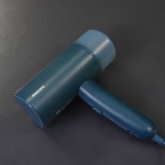 Bàn là hơi nước cầm tay Philips STH3000/20 màu xanh dương