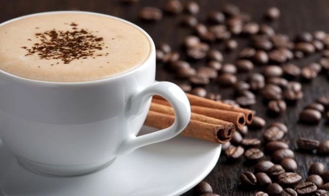 Hệ thống tạo bọt sữa Cappuccino giúp cốc cà phê thêm hấp dẫn