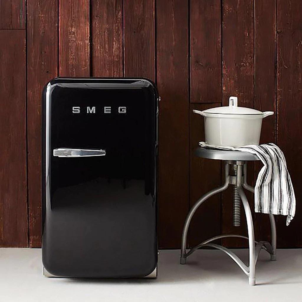 Tủ lạnh SMEG FAB5RBL5 màu đen