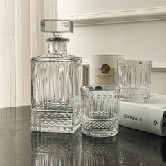 Bộ bình rượu pha lê Bohemia Windsor gồm 1 bình đựng rượu 850ml và 6 cốc 320ml