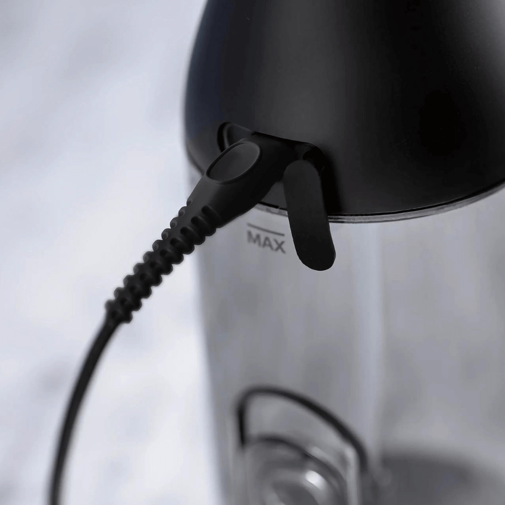 Tăm nước Philips thế hệ mới HX3826/33 màu đen