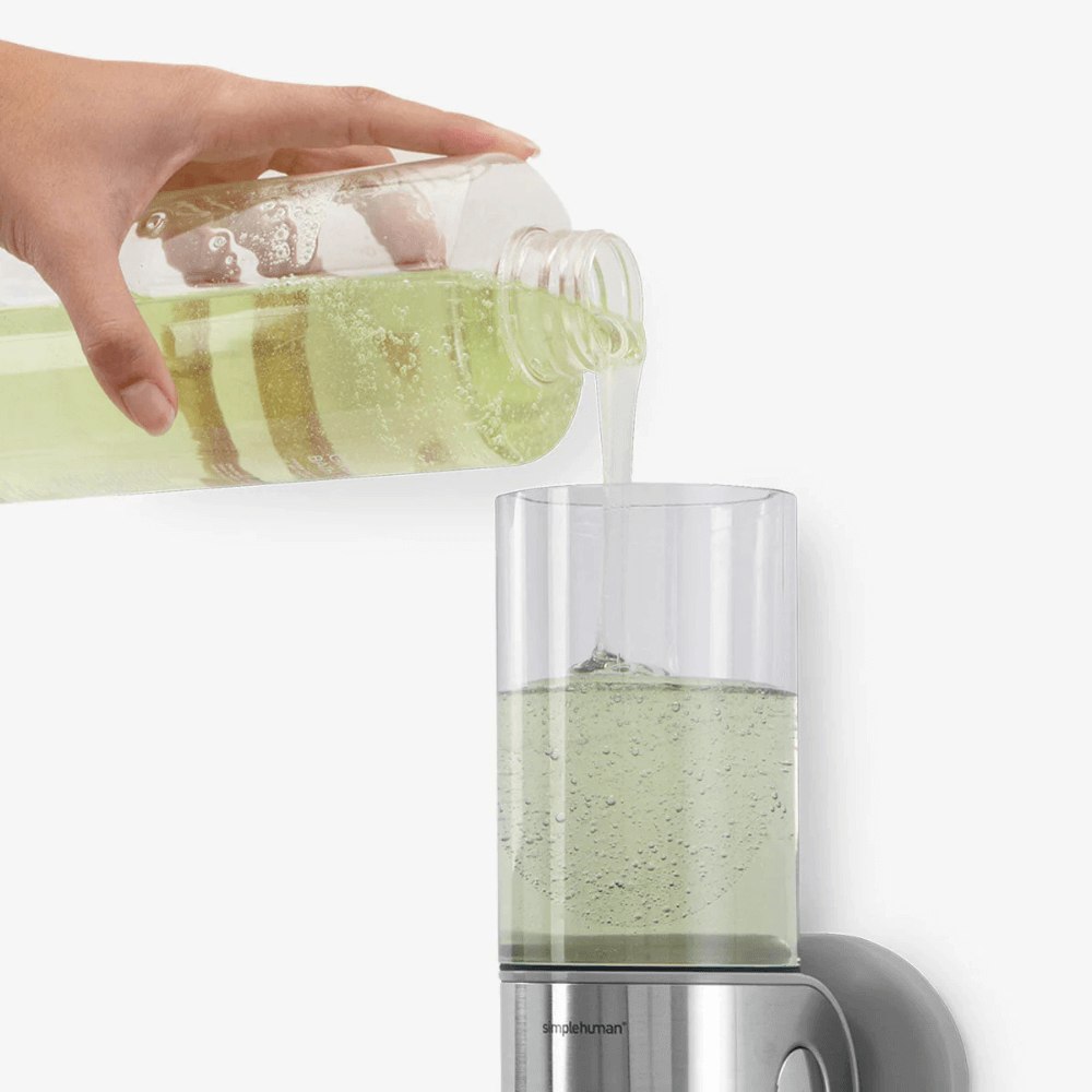 Set 2 bình đựng dầu gội, sữa tắm treo tường Simplehuman