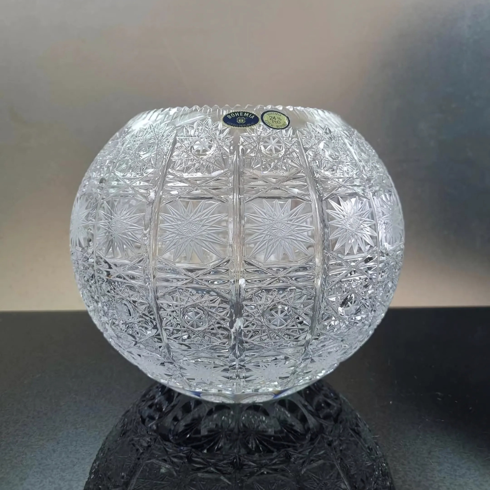 Lọ hoa cầu tròn pha lê Bohemia hình cầu M57 20cm