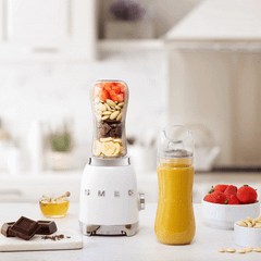 Máy xay sinh tố mini SMEG PBF01WHEU màu trắng