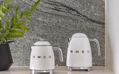 Ấm siêu tốc mini SMEG KLF05WHEU 0,8L màu trắng