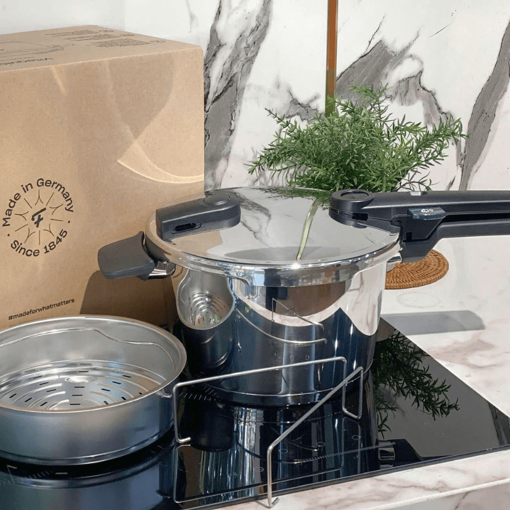 Áp suất Fissler 4,5L Vitaquick Black made in Germany kèm xửng hấp