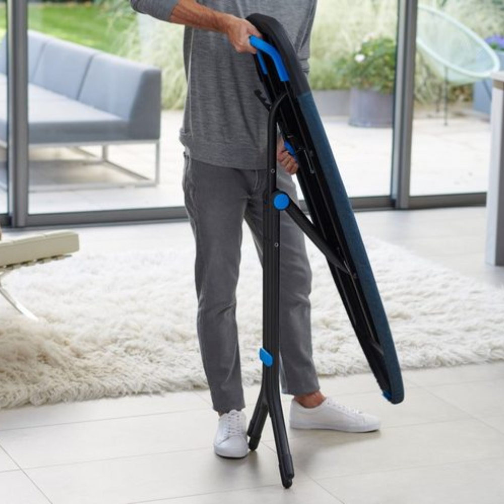 Bàn để ủi đồ chân cao có móc treo cửa Joseph Joseph Glide Plus (Blue) 50006