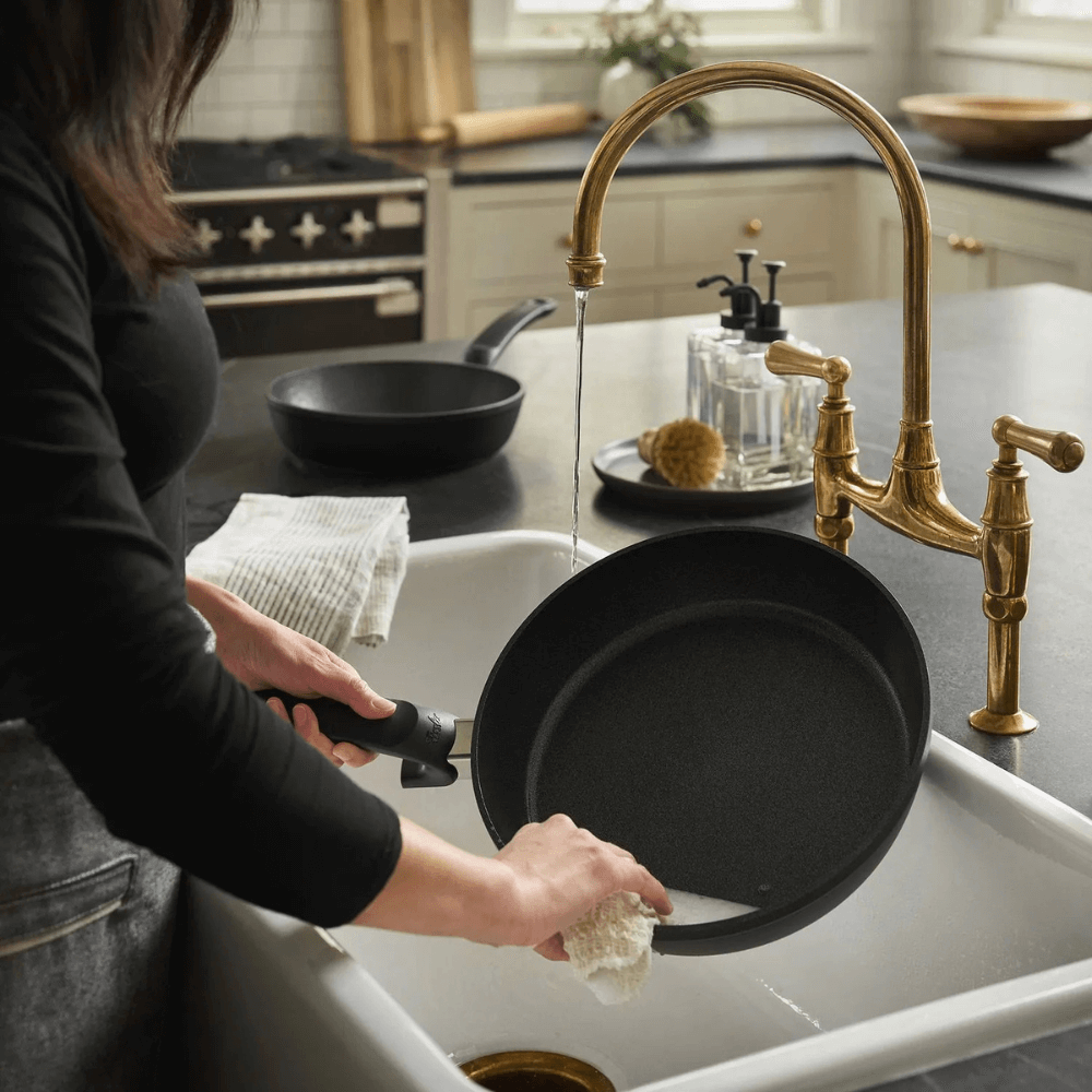 Chảo chống dính Fissler Adamant Comfort 28cm kèm vung kính made in Germany