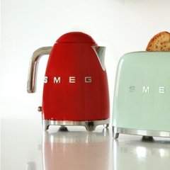 Ấm siêu tốc SMEG KLF03RDEU màu đỏ