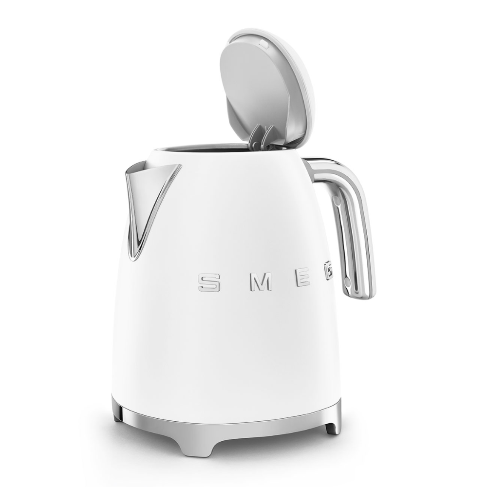 Ấm siêu tốc SMEG KLF03WHMEU màu trắng mờ