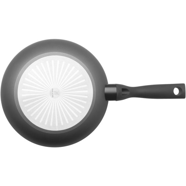 Đế chảo được sản xuất với công nghệ TransTherm® 