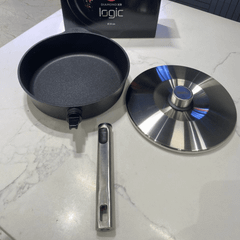Chảo gang nhôm WOLL Diamond XR Logic 24cm có nắp