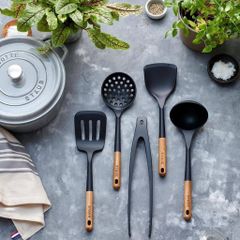 Dung cu nấu ăn silicon staub
