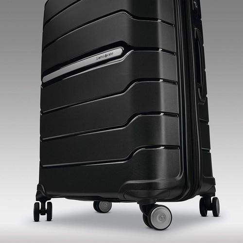 Vali Samsonite Freeform siêu bền size 20 với màu sắc chủ đạo là màu đen đem đến sự sang trọng bậc nhất